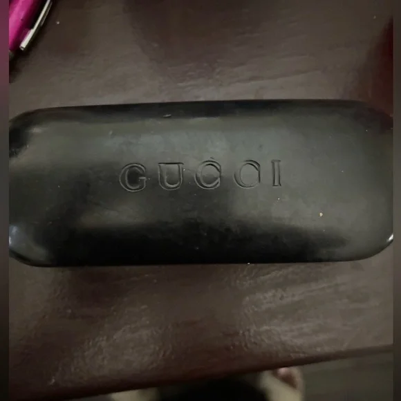 Gucci | Accessories | Gucci Classic Black Eyewear Case  display picture 3